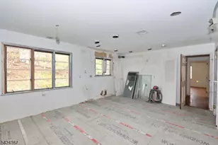 1495 Fox Trail, Mountainside, NJ 07092 - Photo 3