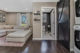 111 Lommason Glen Rd, White Township, NJ 07823 - Photo 9