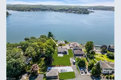 12 Bass Rock Rd, Hopatcong, NJ 07843 - Photo 1