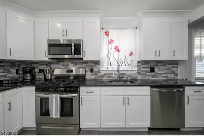 827 Lincoln Ave, Manville, NJ 08835 - Photo 13