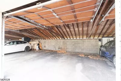 300 Wilson Rd #22C, Springfield, NJ 07081 - Photo 11