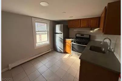 276 Summer Ave, Newark, NJ 07104 - Photo 11
