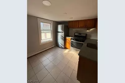 276 Summer Ave, Newark, NJ 07104 - Photo 7