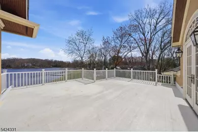 11 N Pocono Rd, Mountain Lakes, NJ 07046 - Photo 23