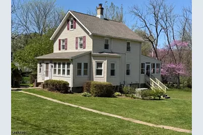 10 Bellows Ln, Montville Township, NJ 07082 - Photo 1