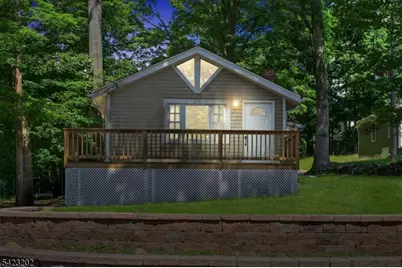 210 Nariticong Ave, Hopatcong, NJ 07843 - Photo 21