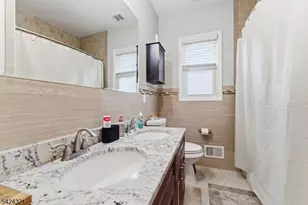 554 Kingsland Ave, Lyndhurst Township, NJ 07071 - Photo 17