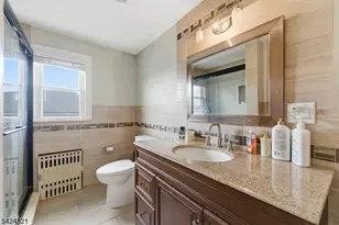 554 Kingsland Ave, Lyndhurst Township, NJ 07071 - Photo 9