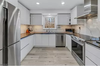 25 Sunset Trl, Rockaway Township, NJ 07866 - Photo 3