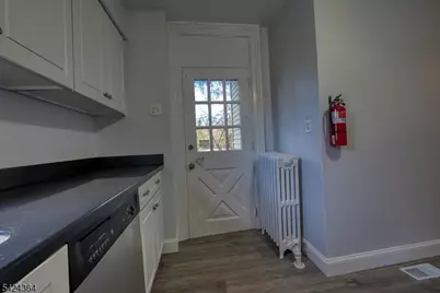 355 W Milton Avenue, Rahway, NJ 07065 - Photo 23