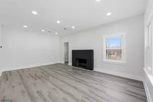 31 St Moritz Pl, Wayne, NJ 07470 - Photo 3