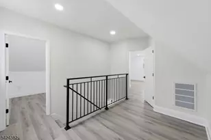 31 St Moritz Pl, Wayne, NJ 07470 - Photo 11