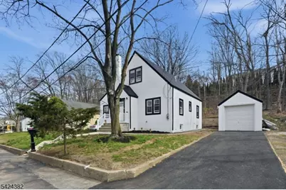 31 Saint Moritz Pl, Wayne, NJ 07470 - Photo 33