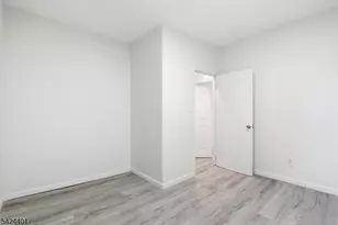 84 Center St, Clifton, NJ 07011 - Photo 11