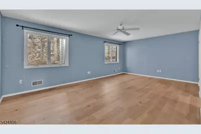 48 Edgefield Dr, Parsippany, NJ 07950 - Photo 25