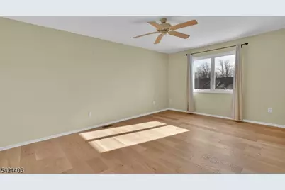 48 Edgefield Dr, Parsippany, NJ 07950 - Photo 21