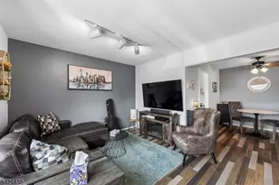 747 Riverside Ave, Lyndhurst Township, NJ 07071 - Photo 7