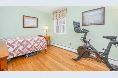 126 Wentworth Dr, Berkeley Heights Township, NJ 07922 - Photo 31