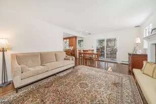126 Wentworth Dr, Berkeley Heights Township, NJ 07922 - Photo 13