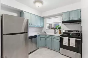 16 Deanna Dr, Hillsborough Township, NJ 08844 - Photo 5