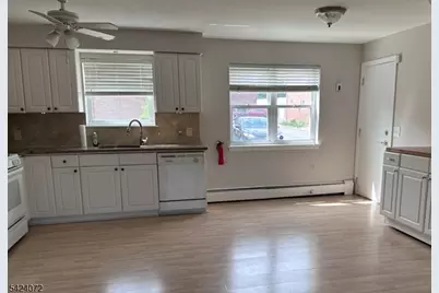 1165A Valley Rd #1165, Wayne, NJ 07470 - Photo 5