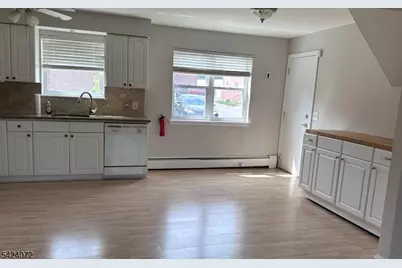 1165A Valley Rd #1165, Wayne, NJ 07470 - Photo 9