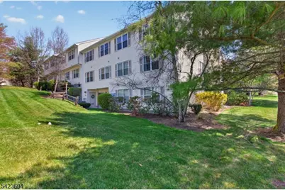 252 Potomac Dr, Bernards Township, NJ 07920 - Photo 15