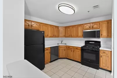 252 Potomac Dr, Bernards Township, NJ 07920 - Photo 7