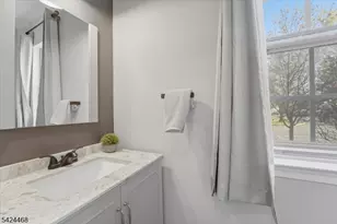 63 Amberly Ct, Franklin Township, NJ 08823 - Photo 15