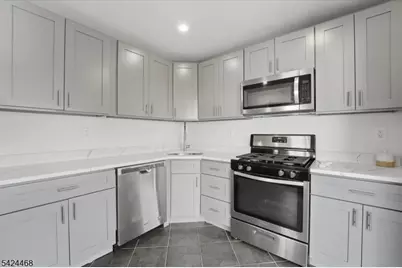 63 Amberly Ct, Franklin Township, NJ 08823 - Photo 11