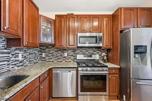 424 Hartford Dr, Nutley, NJ 07110 - Photo 29
