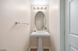 424 Hartford Dr, Nutley, NJ 07110 - Photo 15