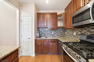 424 Hartford Dr, Nutley, NJ 07110 - Photo 19