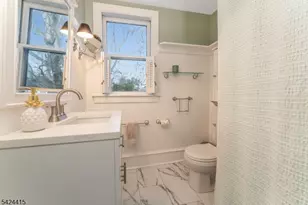 31 Center St, Clinton, NJ 08809 - Photo 15
