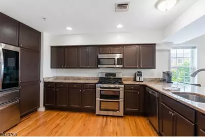 30 Mountain Ave #11, Paterson, NJ 07501 - Photo 5