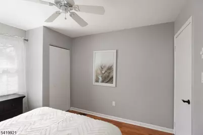 219 Coldspring Ct, Franklin Township, NJ 08873 - Photo 3