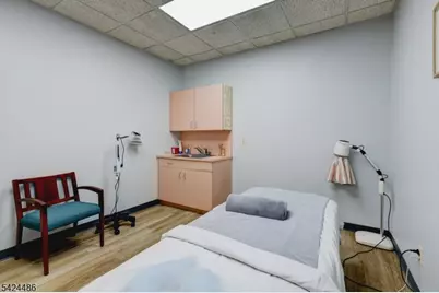 27 Mountain Blvd, Warren Township, NJ 07059 - Photo 21