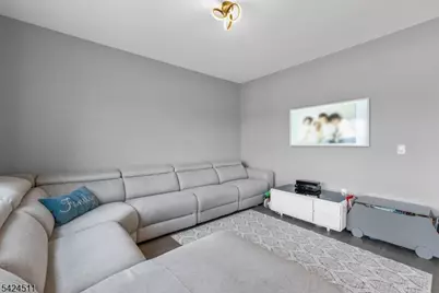 64 Halina Ln, Butler, NJ 07405 - Photo 13