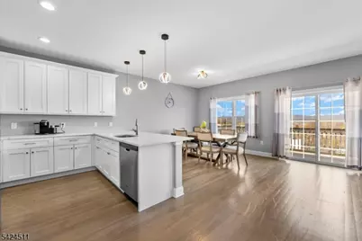 64 Halina Ln, Butler, NJ 07405 - Photo 5