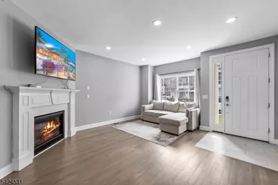 64 Halina Ln, Butler, NJ 07405 - Photo 11