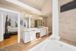 44 Country Acres Dr, Union Township, NJ 08827 - Photo 23