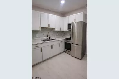 354 Dakota St, Paterson, NJ 07503 - Photo 7