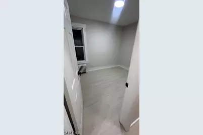 354 Dakota St, Paterson, NJ 07503 - Photo 5