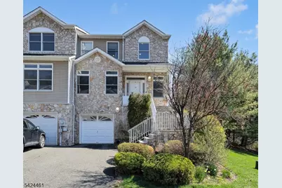 39 Autumn Ridge Rd, Parsippany, NJ 07950 - Photo 1