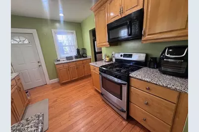 38 Emerson St, East Orange, NJ 07018 - Photo 7