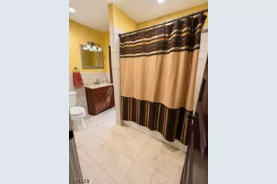 38 Emerson St, East Orange, NJ 07018 - Photo 17