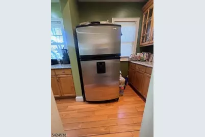 38 Emerson St, East Orange, NJ 07018 - Photo 11