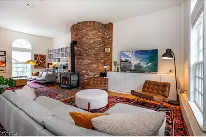 595 Route 579, Union Township, NJ 08827 - Photo 9