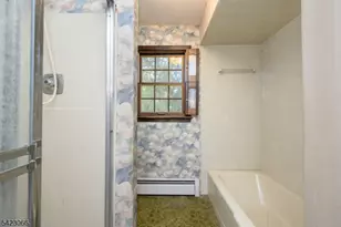 105 Morning Glory Rd, Green Brook Township, NJ 07059 - Photo 25