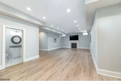 85 May Dr, Chatham Township, NJ 07928 - Photo 25